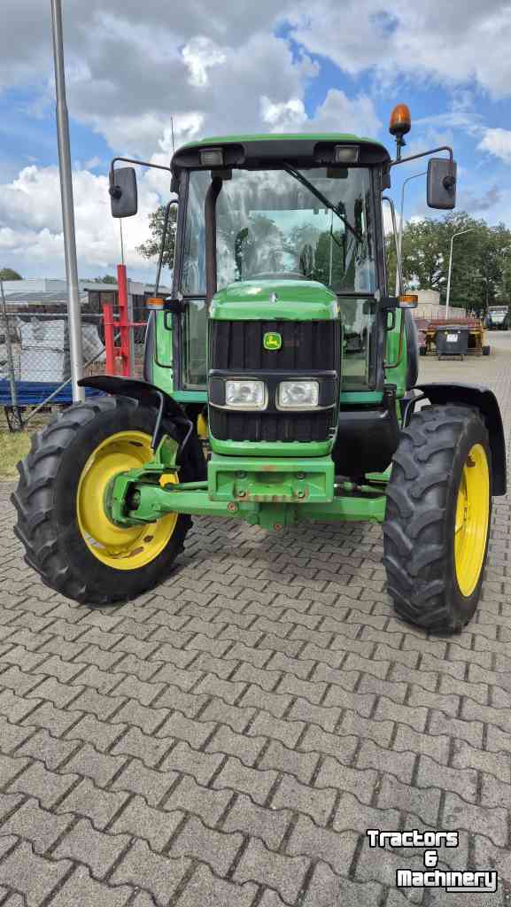 Schlepper / Traktoren John Deere 6120 SE met kruip en maar 4850uur!!