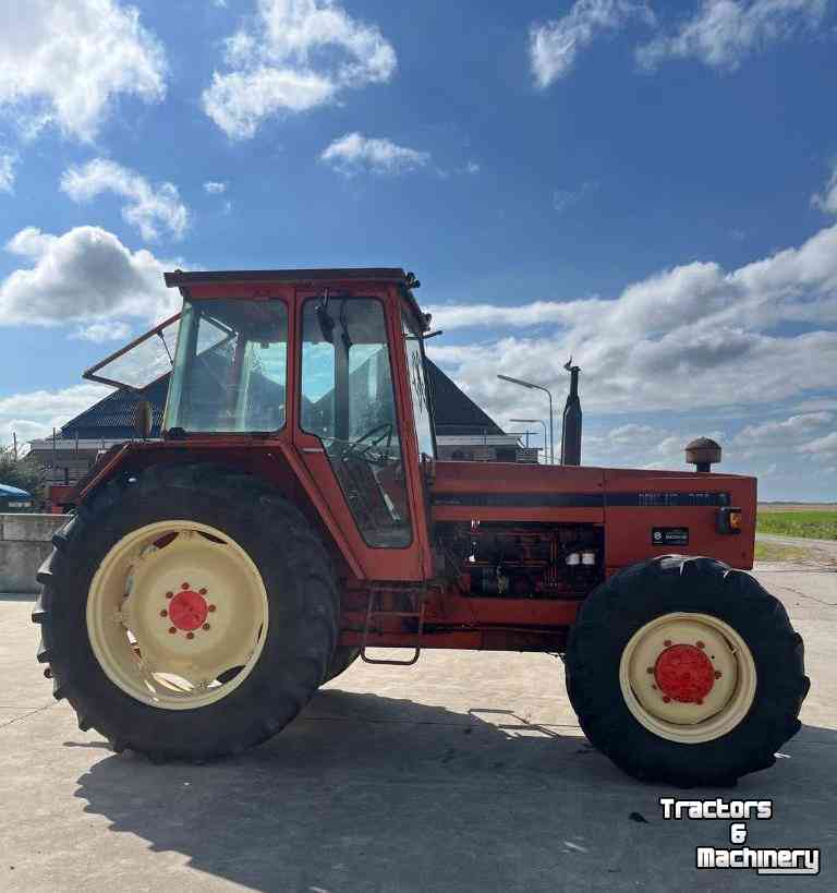 Schlepper / Traktoren Renault 951-4 Tractor