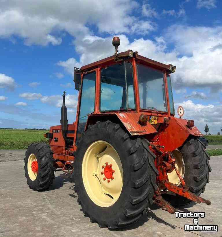 Schlepper / Traktoren Renault 951-4 Tractor