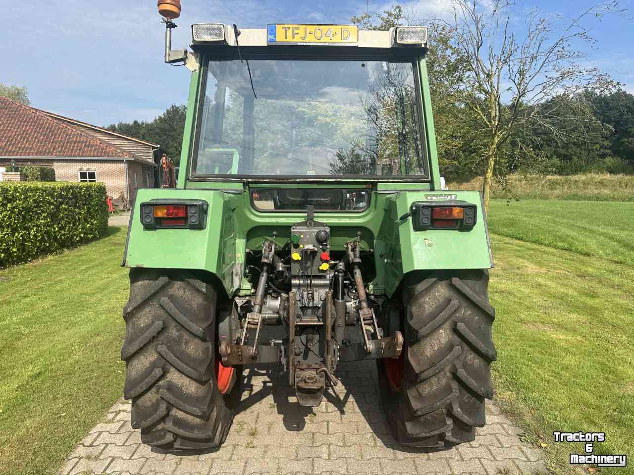 Schlepper / Traktoren Fendt 305 LS