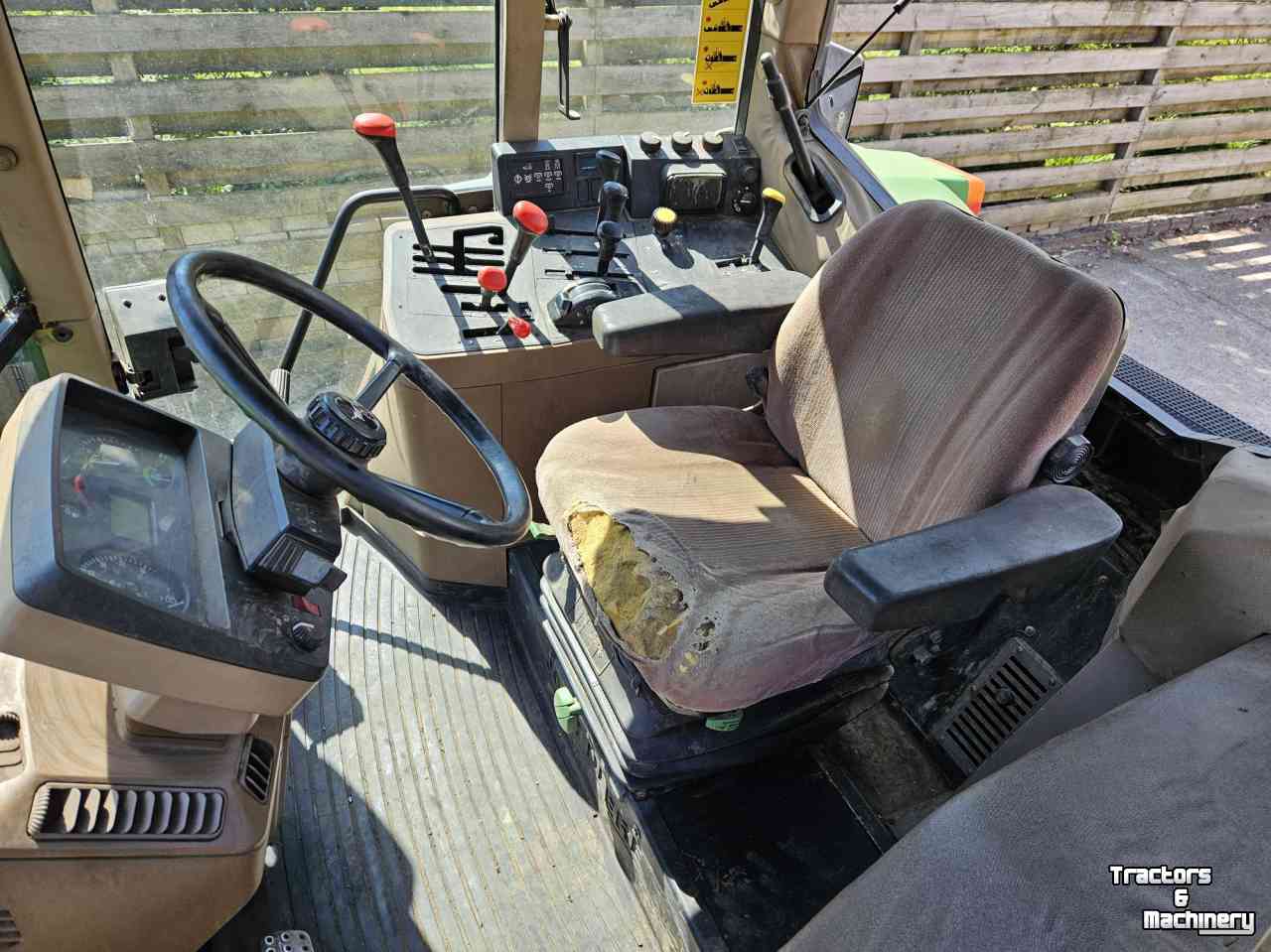 Schlepper / Traktoren John Deere 6400