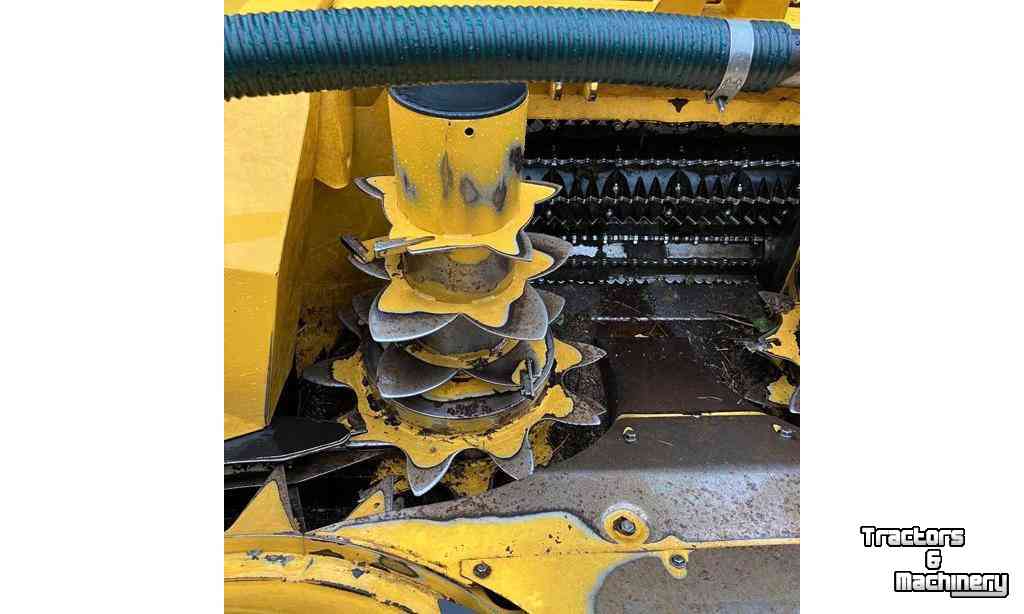 Maisgebiss New Holland 600 BFIE Maisbek / Maize header