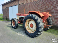 Schlepper / Traktoren International 1046