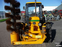 Schlepper / Traktoren John Deere 1950 mc2