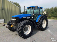 Schlepper / Traktoren New Holland M135 Range Command, Creeper