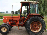 Schlepper / Traktoren Renault 781 2WD Tractor