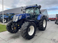 Schlepper / Traktoren New Holland T7.270 blue Power (puma 230 CVX )