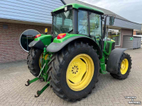 Schlepper / Traktoren John Deere 6220 se