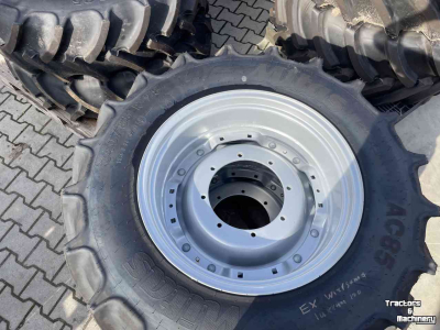 Räder, Reifen, Felgen & Distanzringe Mitas 340/85R28 en 340/85R 38 op verstelbare velgen