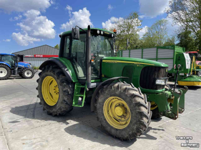 Schlepper / Traktoren John Deere 6820 vario