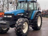 Schlepper / Traktoren New Holland 8160 Tractor