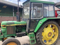 Schlepper / Traktoren John Deere 2130 2WD Tractor