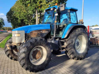 Schlepper / Traktoren New Holland TM135