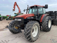 Schlepper / Traktoren New Holland M100