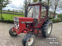 Schlepper / Traktoren International 585 XL
