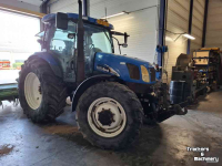 Schlepper / Traktoren New Holland TS100A Dual Command met kruip, in klantoverdracht