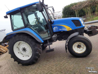 Schlepper / Traktoren New Holland New holland Tractor tl 80a