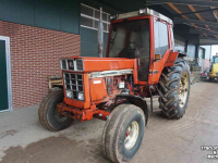 Schlepper / Traktoren International 1056 XL 2wd