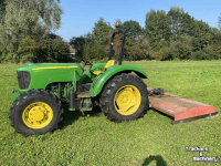 Schlepper / Traktoren John Deere 5065E