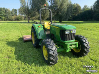 Schlepper / Traktoren John Deere 5065E