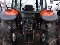 Schlepper / Traktoren New Holland M100 2wd