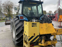 Schlepper / Traktoren New Holland 8340 SLE