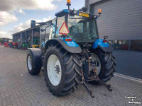 Schlepper / Traktoren New Holland TM 135