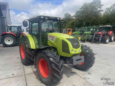 Schlepper / Traktoren Claas Axos 329